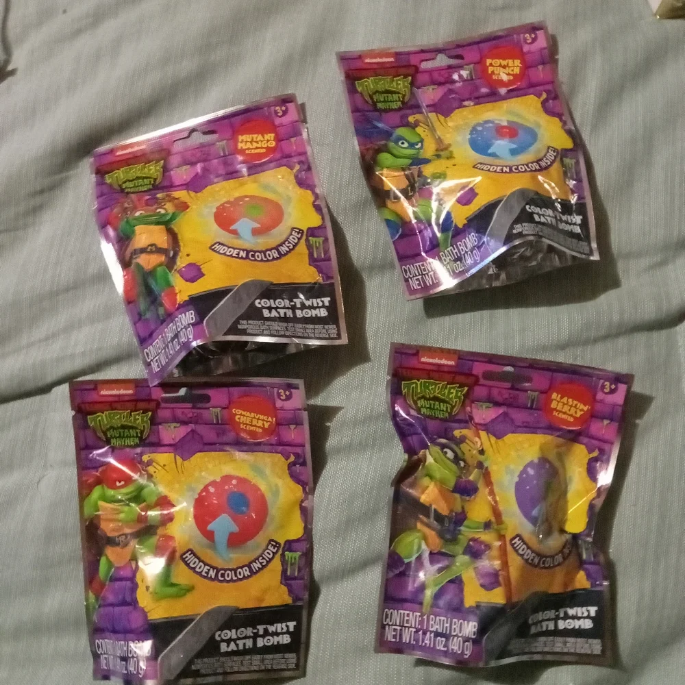 TMNT TEENAGE MUTANT NINJA TURTLES MAYHEM COLOR TWIST BATH BOMBS Add to Water - Picture 1 of 5